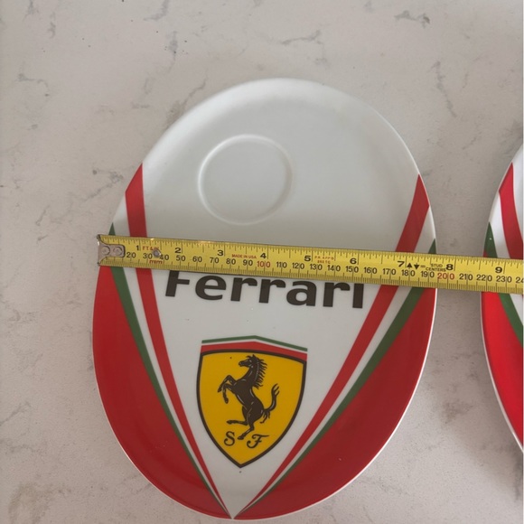 2 Ferrari Oval Plate with Red and Green Stripes - Picture 3 of 6